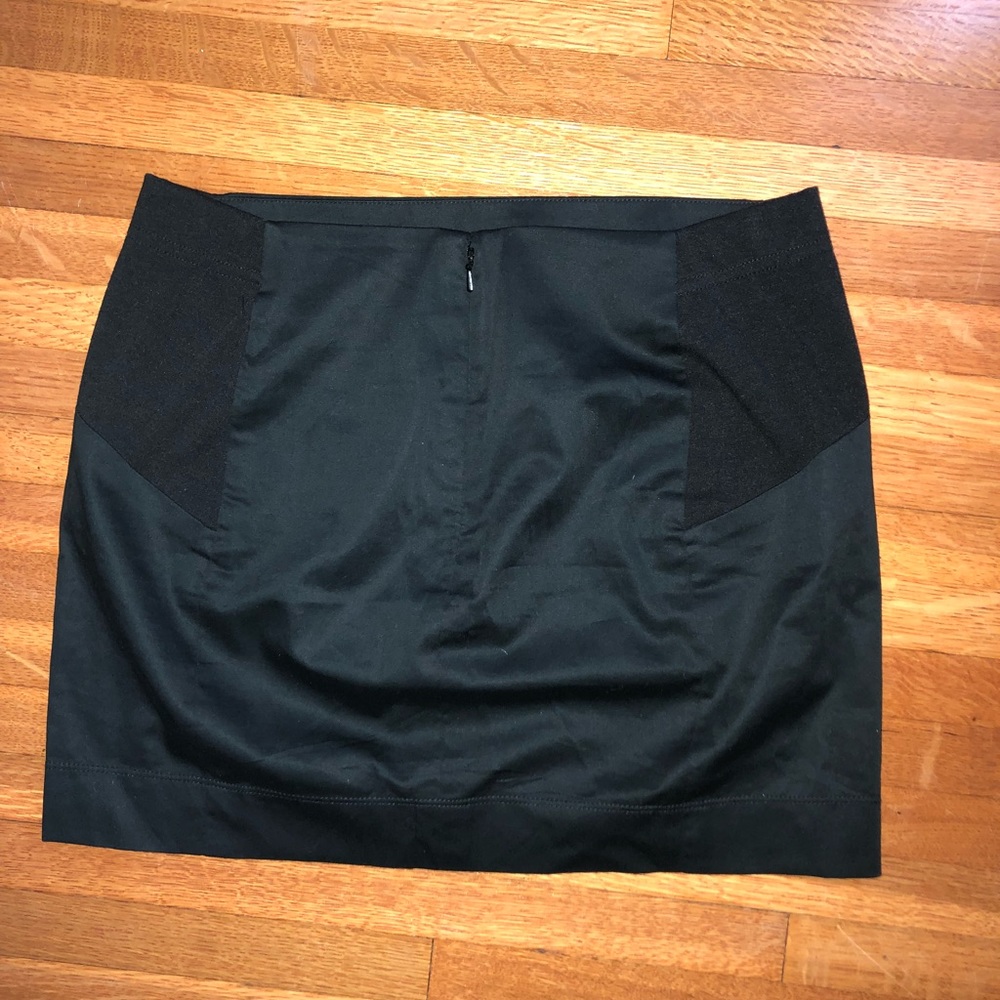 BCBGMaxAzria Black Mini Skirt Size S